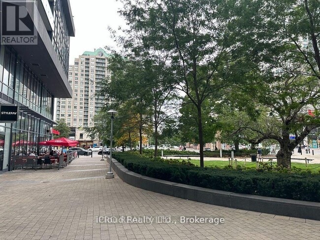 Photo du bâtiment - 5162-L5162 Yonge St