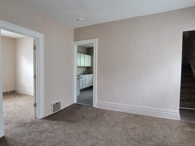 Foto del edificio - 299 Lloyd St