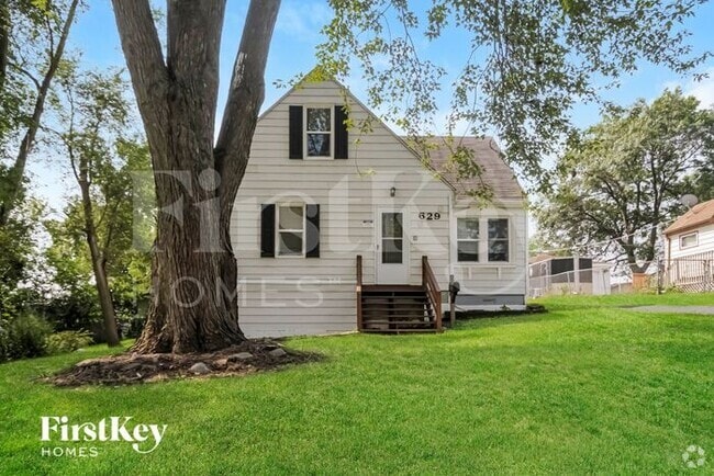 Building Photo - 629 Turkey Run Dr