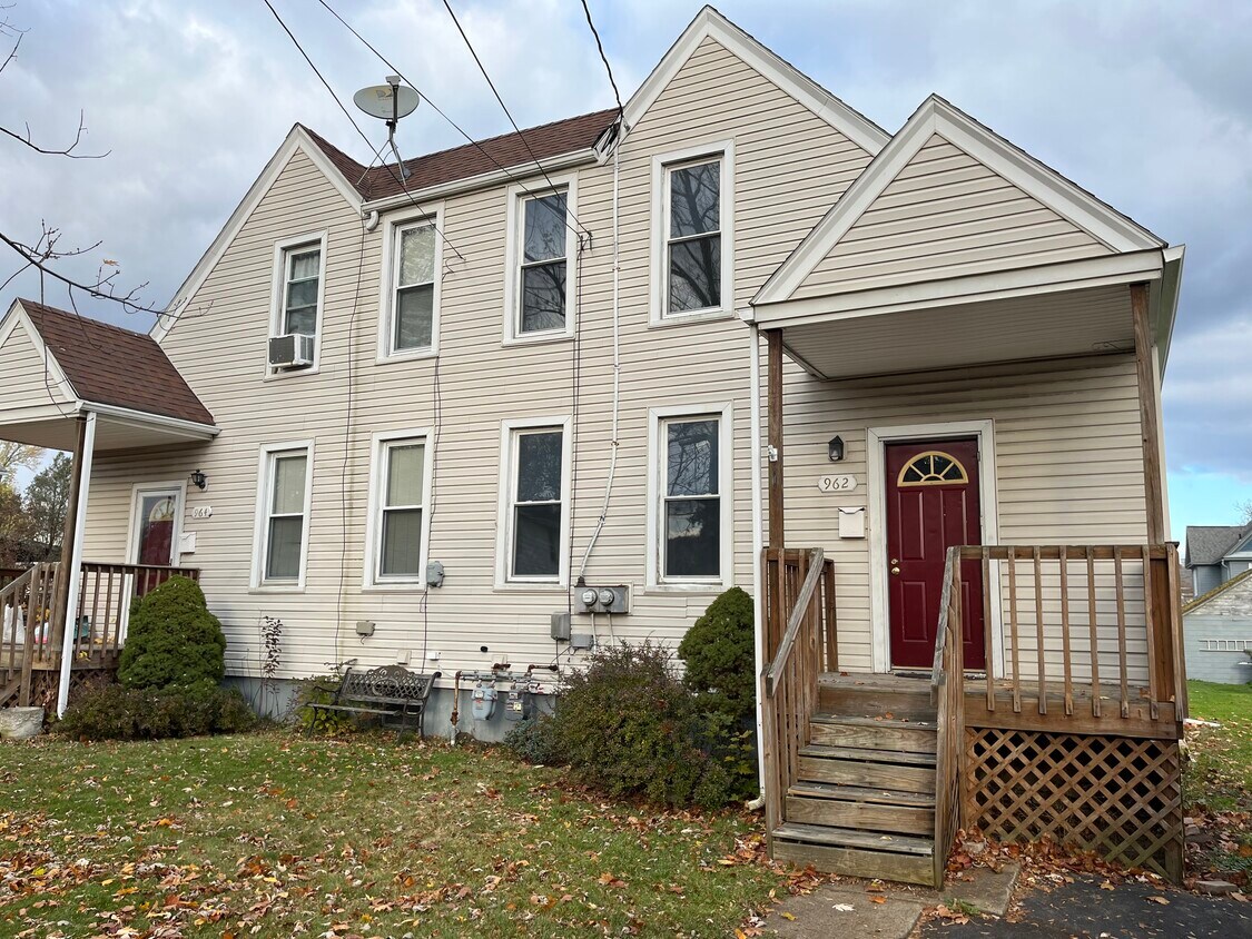 962 Johnson St Unit 962 Johnson Street, Elmira, NY 14901 Apartments