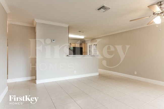 Foto del edificio - 2411 NE 10th Ave