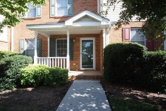 Building Photo - 450 Wimmer St