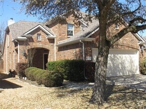 Building Photo - 2020 Webb Dr