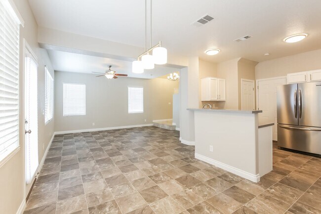 Building Photo - 2518 Value Ct