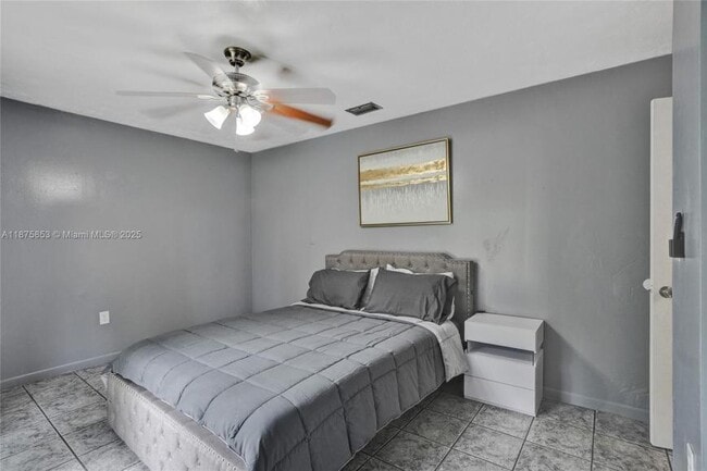 Building Photo - 3 bedroom in West Park FL 33023