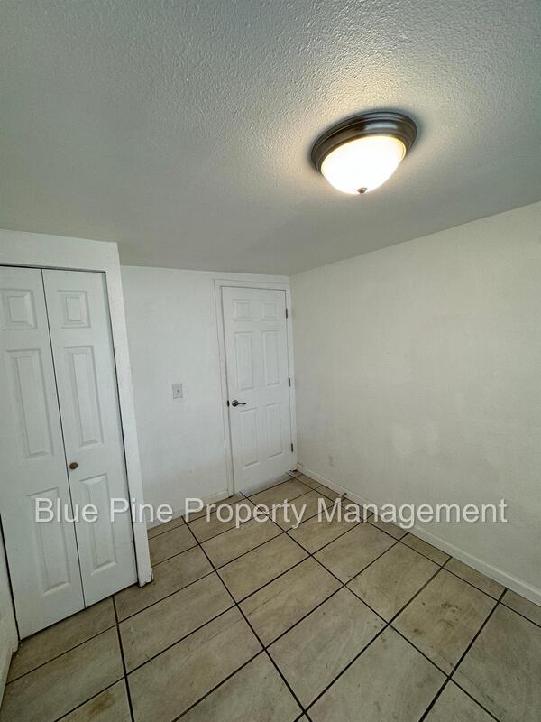 Foto del edificio - 3551 Jason Ave