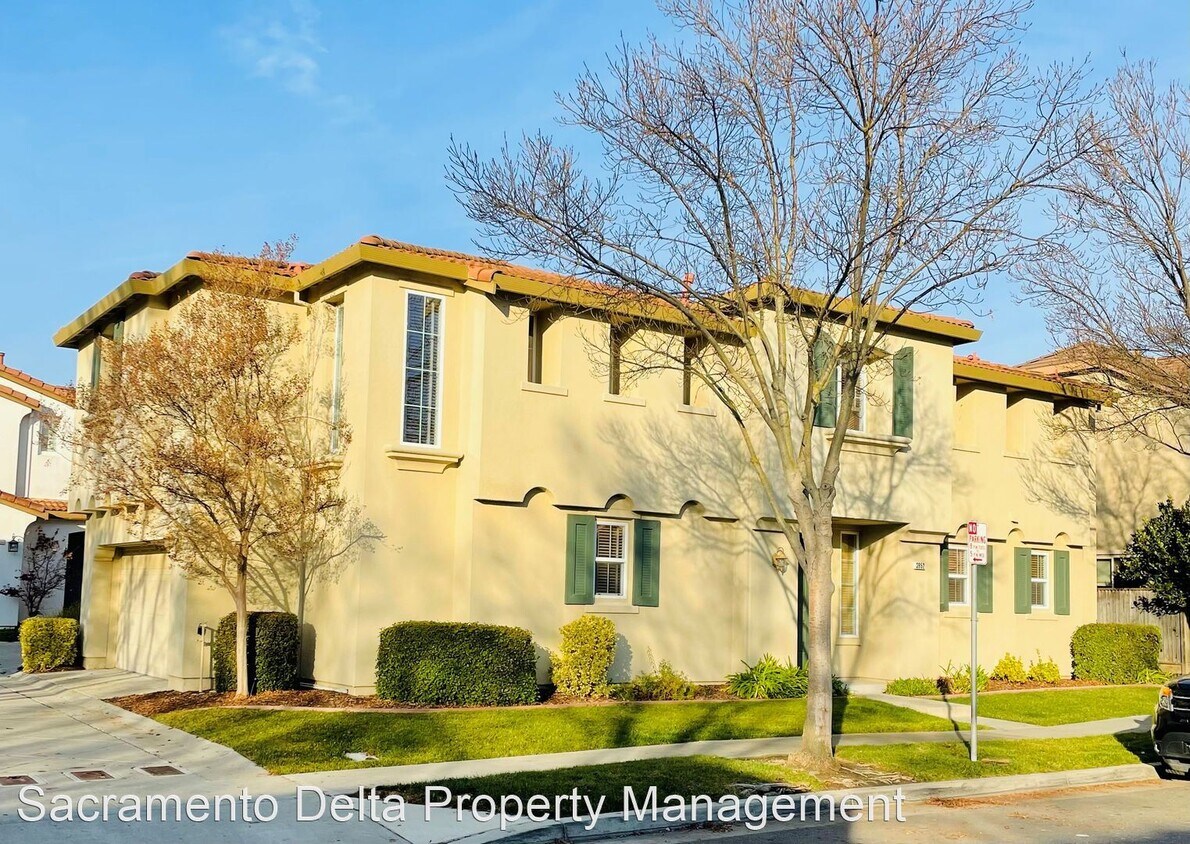 4 br, 2.5 bath House - 3952 Tule St - 4 br, 2.5 bath House - 3952  Tule St