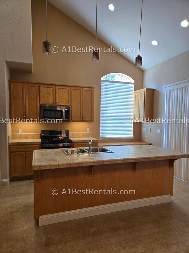 Foto del edificio - 1271 Grange Way