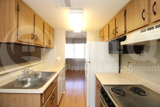 Foto del edificio - 12123 W Bell Rd
