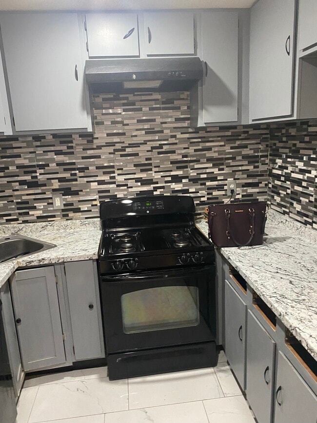 Building Photo - 22 Liberty Ct