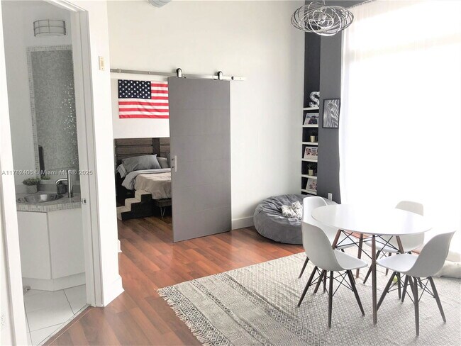 Foto del edificio - 1789 NE Miami Gardens Dr