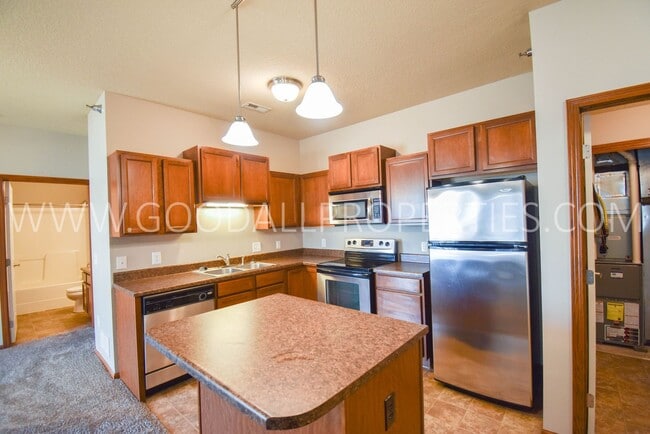 Foto del edificio - 2 Bedroom 2 Bath Condo w/ Garage