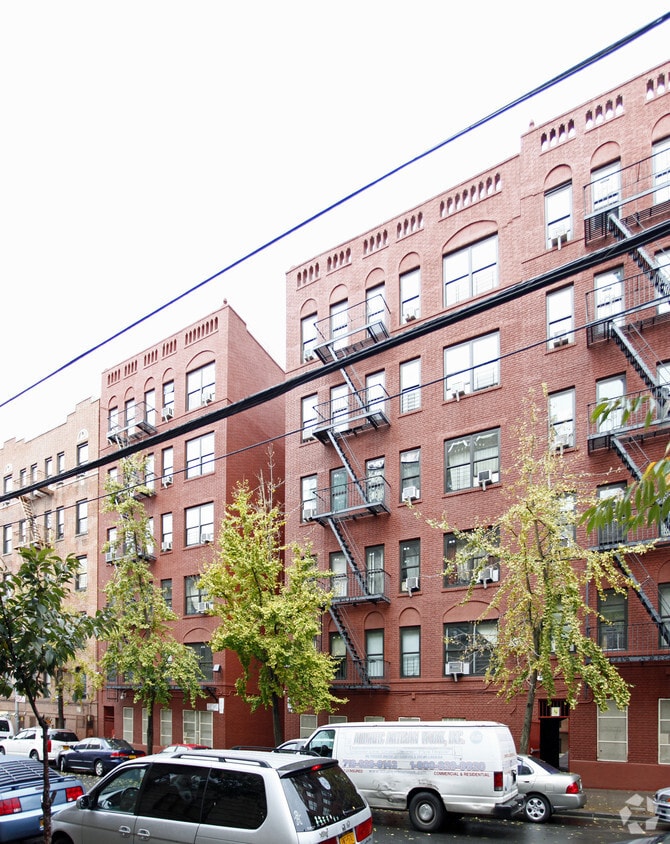 Building Photo - 784 Fox St