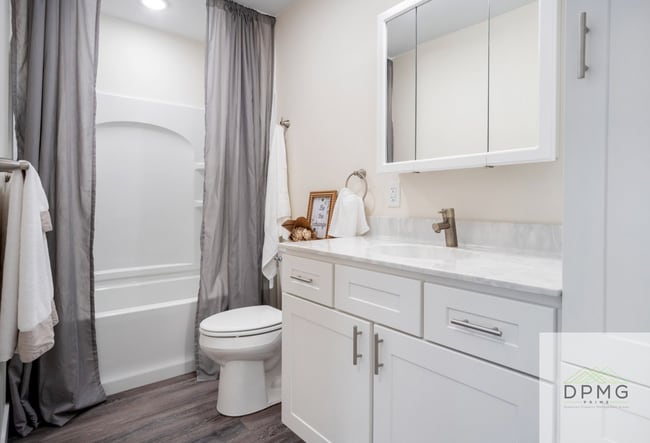 Building Photo - 414 Haven St