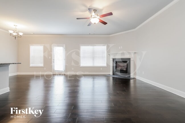 Foto del edificio - 4648 Brayden Dr