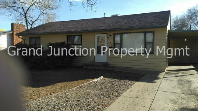 Building Photo - Single Family Home Near CMU