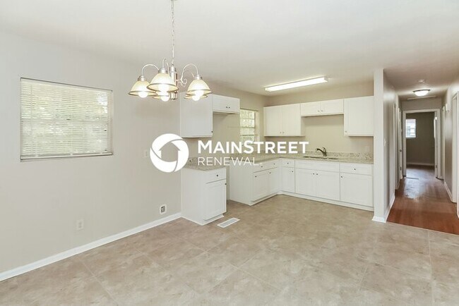 Foto del edificio - 3 Bedroom Pet-Friendly Home in Ellenwood, ...