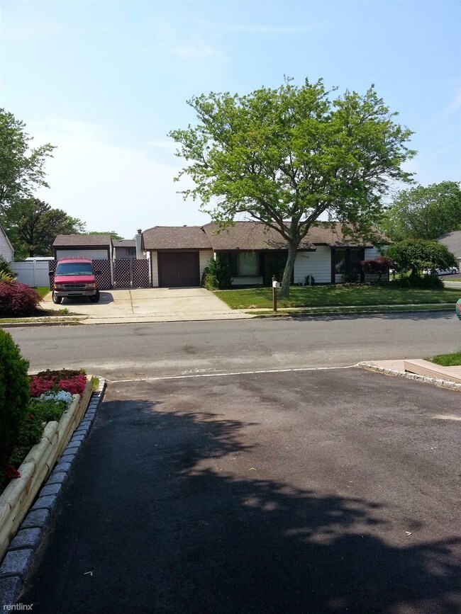Foto del edificio - 178 Glenmere Way
