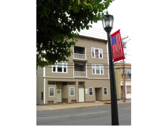 Foto principal - 151 E Main St