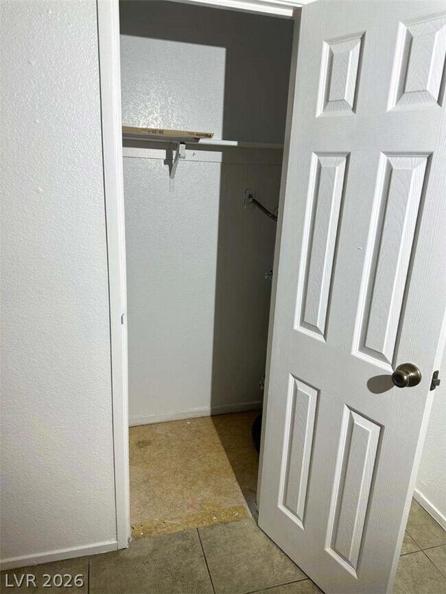 Foto del edificio - 4961 Apollostar Ct