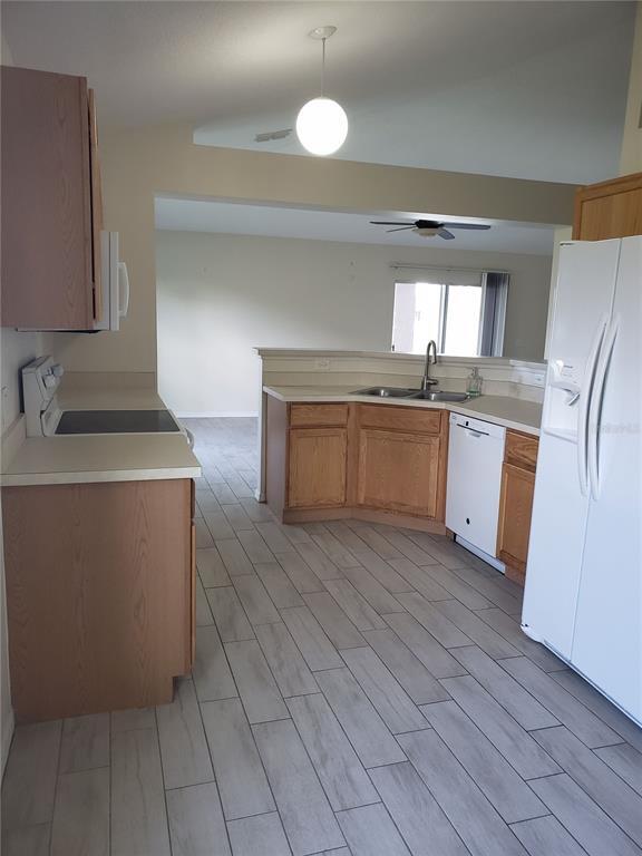 Building Photo - 2735 Suncoast Lakes Blvd