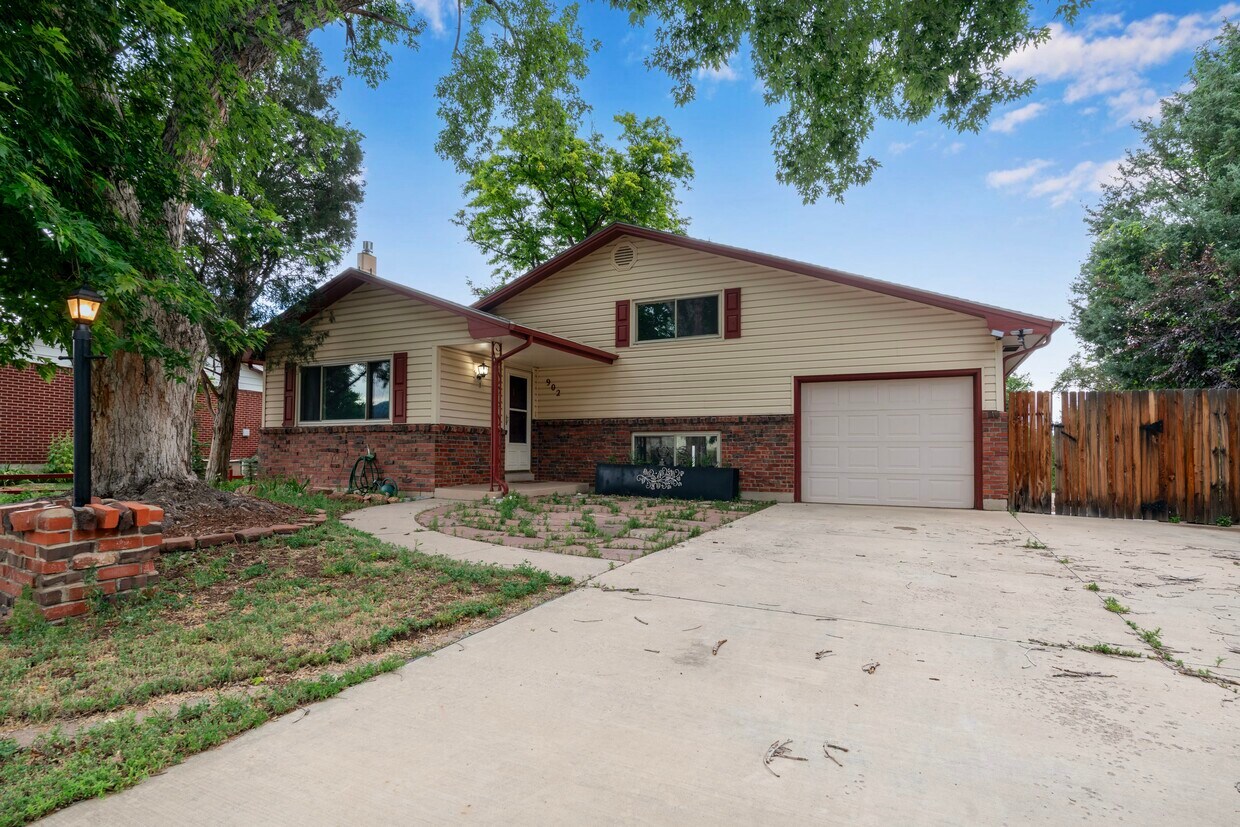 Foto principal - 902 Dunston St
