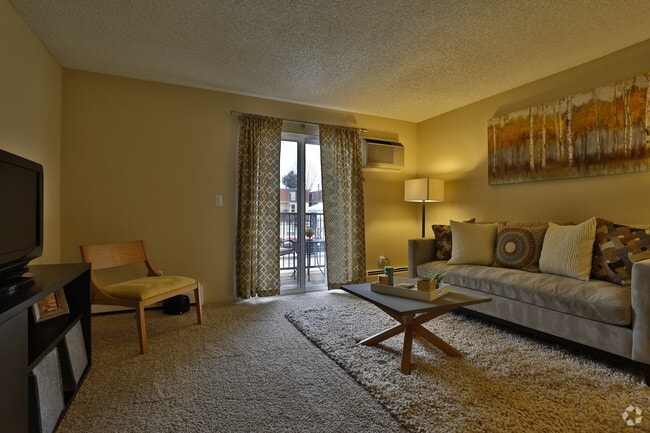 Interior Photo - Renew Pinehurst