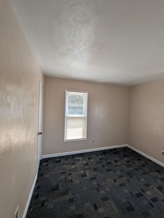 Building Photo - 126 Latimer Ave