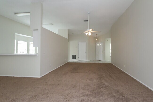 Foto del edificio - 4814 11th Ave Cir E