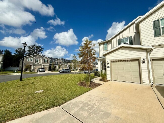 Foto del edificio - 11876 Junegrass Rd