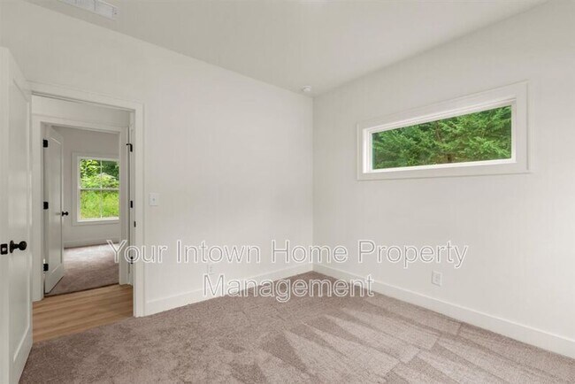 Foto del edificio - 1763 Bolton Rd NW