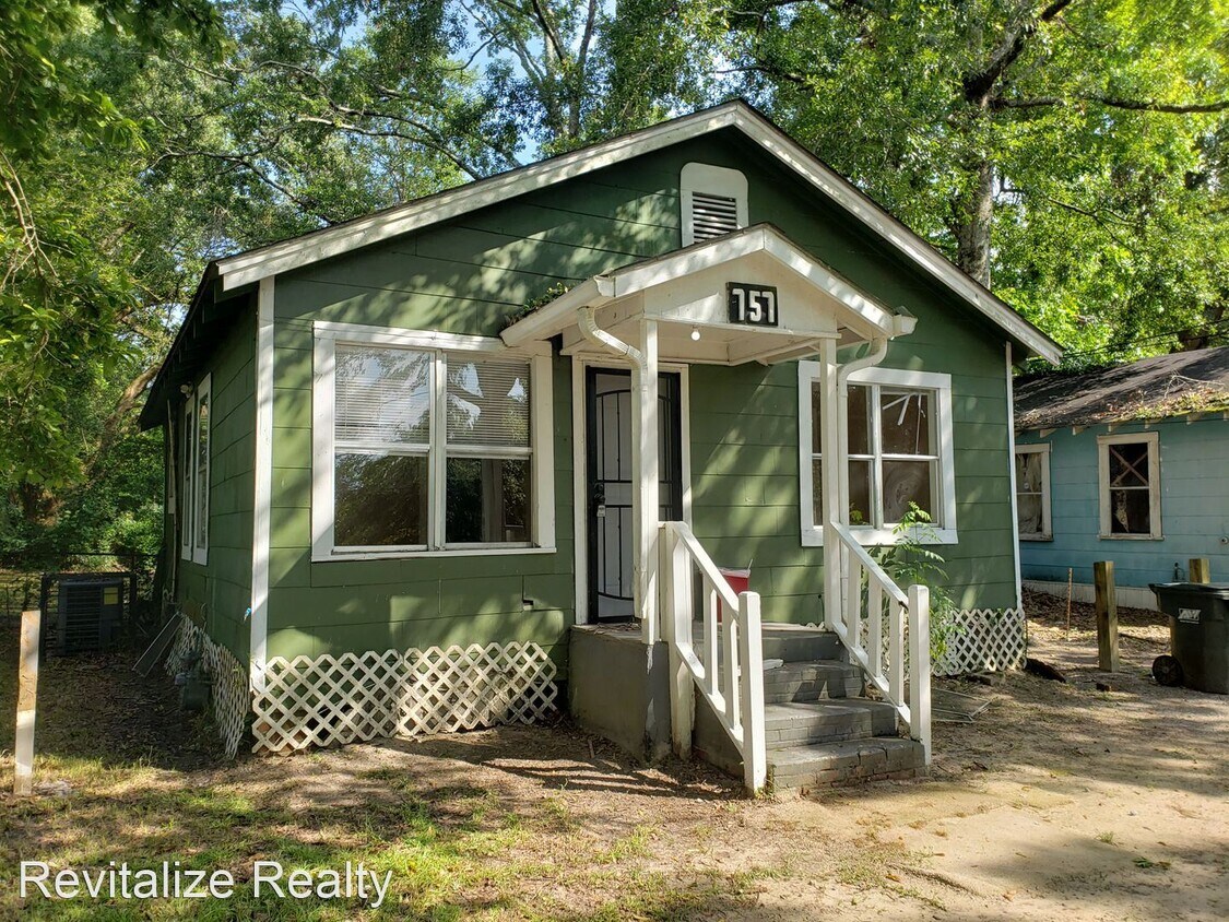 Primary Photo - 3 br, 1 bath House - 757 Opp Ave