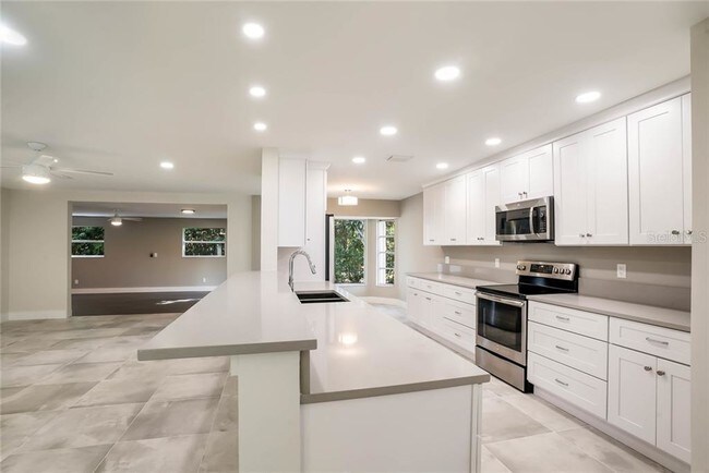 Foto del edificio - 6753 Keystone Dr