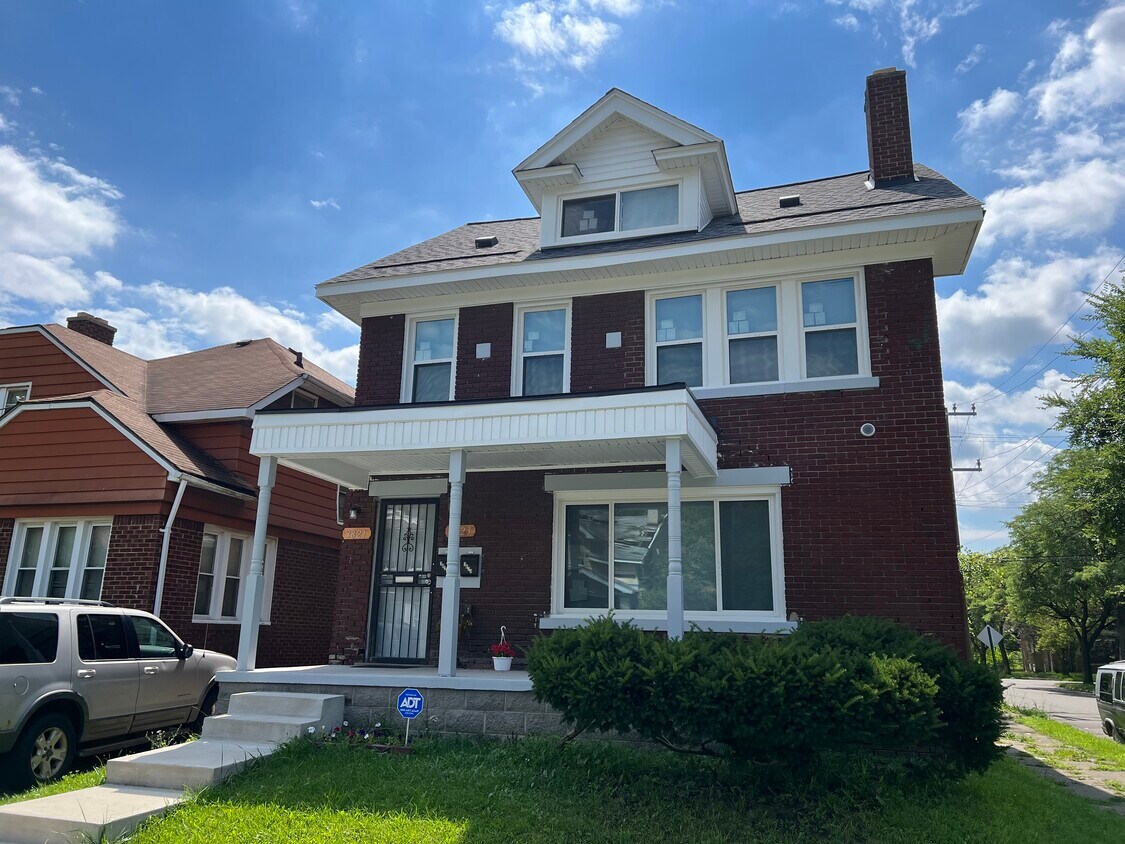 Foto principal - 3821 Taylor St