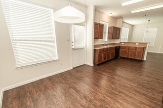 Building Photo - 40 Santa Barbara Dr