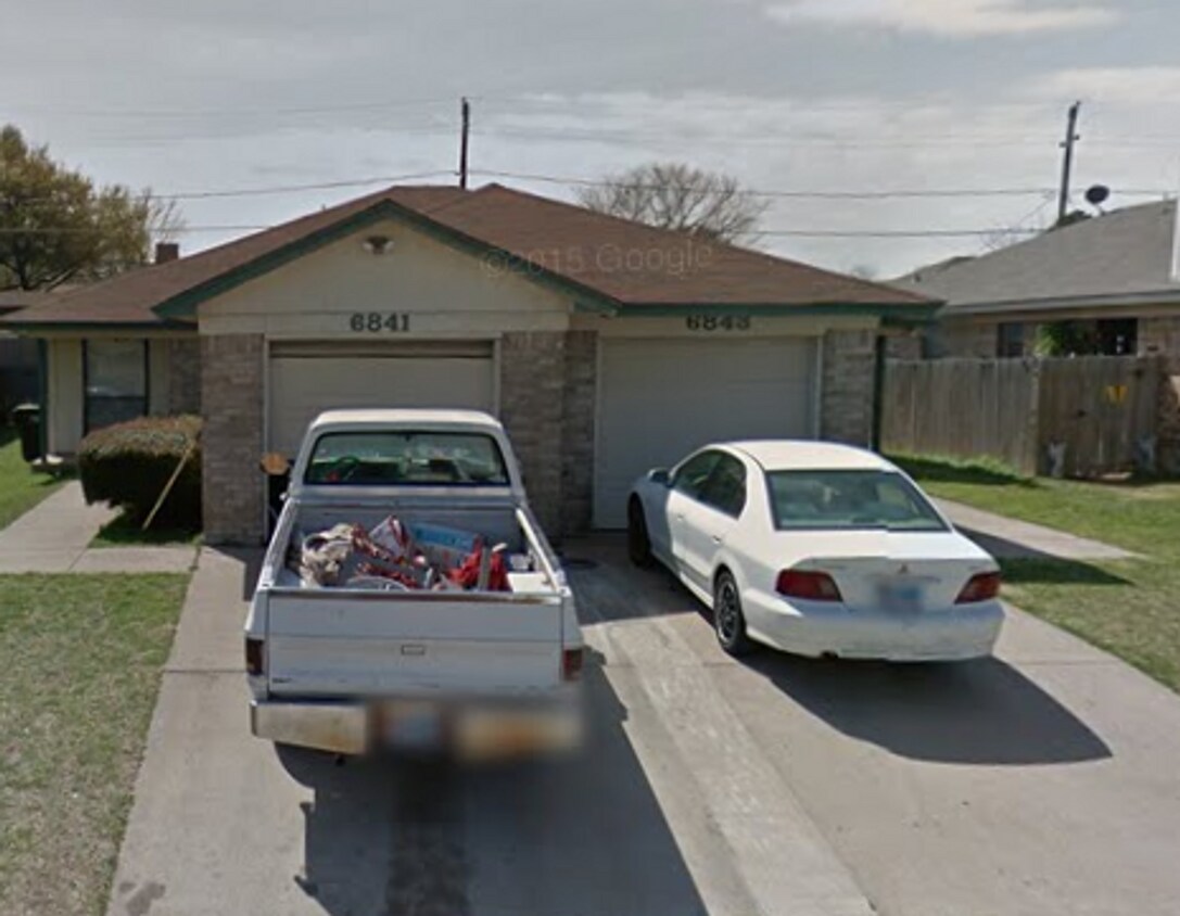 Photo - 6841 and 6843 South Creek Drive Duplex