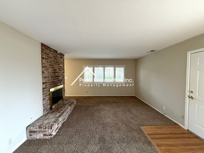 Building Photo - Charming Citrus Heights 3bd/2ba Home with ...