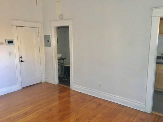 Building Photo - The Marquis