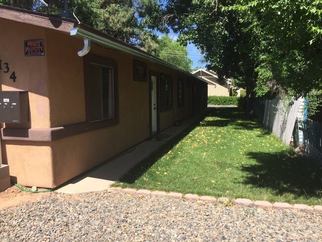 Building Photo - 134 N Willow St Apt 3