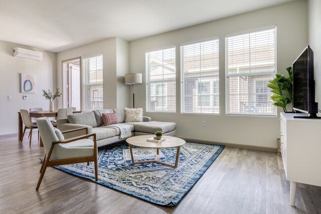 Building Photo - The Mason