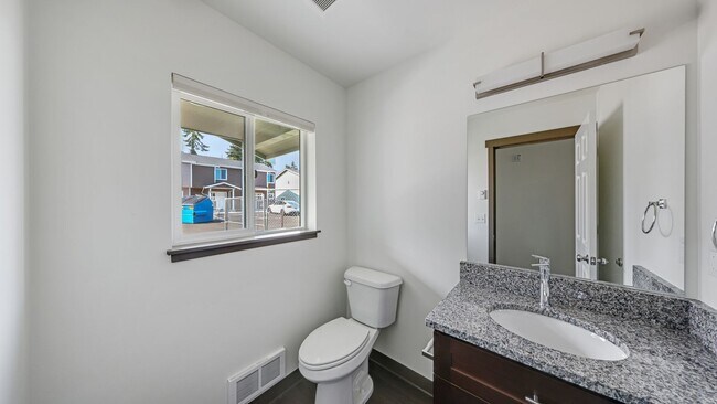 Foto del edificio - New Construction - 3 Bed 2.5 Bath - Pet Fr...