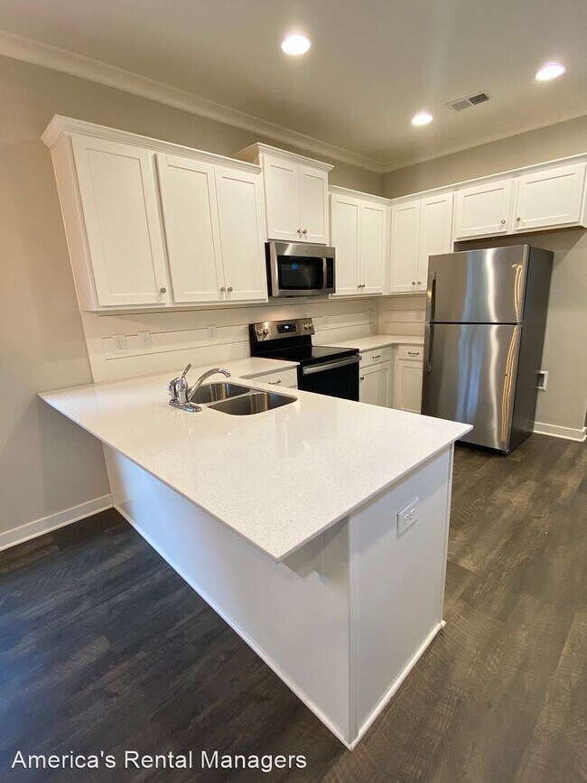 Building Photo - 3 br, 2.5 bath House - 215 Creek Run Way