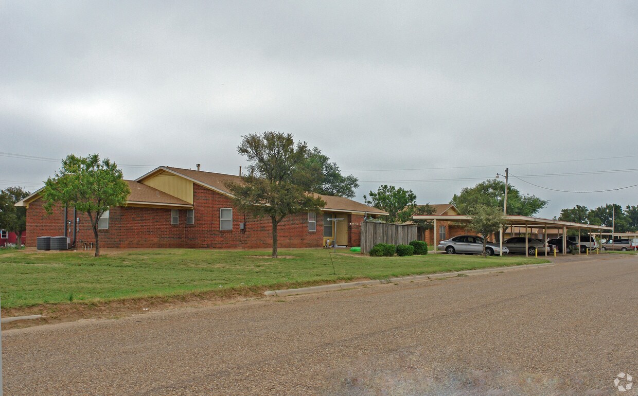 Foto principal - 1222 Avenue D