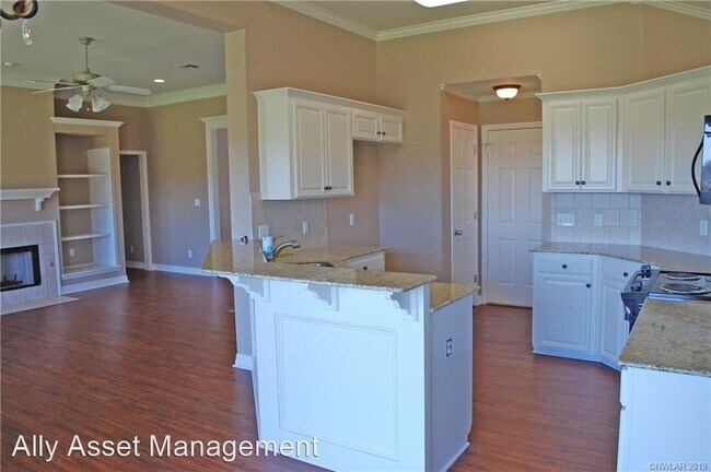 Building Photo - 4 br, 2 bath House - 2192 Stockwell Rd