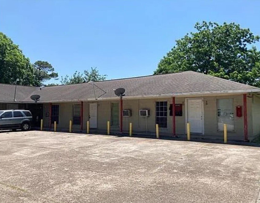 Foto principal - 8006 Richards St