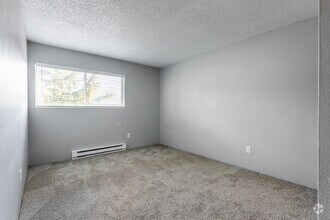 2BR, 1BA - 765SF - Portola Bridge Creek