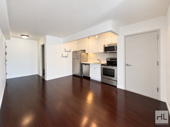 Foto del edificio - STANHOPE STREET / Bushwick 2-Bed 1 Bath