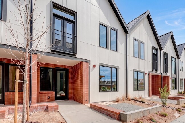 Photo - 5735 W 91st Pl Townhome