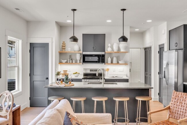 Building Photo - 4115 4th Ave S