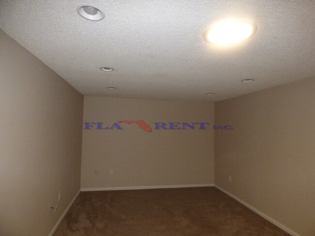 Building Photo - CUTE!  2 BED / 2 BATH CONDO (CASSELBERRY)